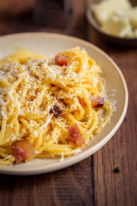 Pâtes à la carbonara la vraie recette italienne