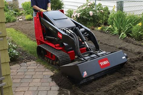 There isn't any reason that your lawn has to be flat if you would prefer it to have a different shape. Fixing Grade Problems in Your Lawn | Toro Yard Care BlogToro Yard Care Blog