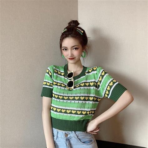Vintage Green Cropped Sweater Cosmique Studio