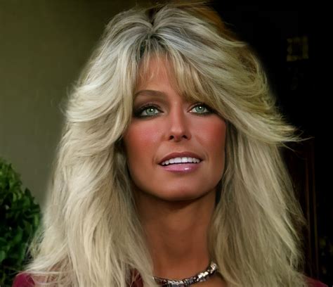 Pin By Chris Craven On Faces In The Crowd Farah Fawcett Hair Hair Looks Celebrity Hairstyles
