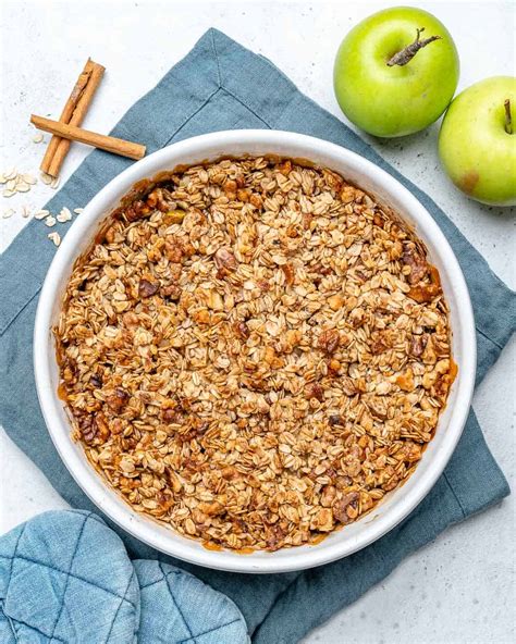 Easy Oatmeal Apple Crumble Vegan Healthy Fitness Meals