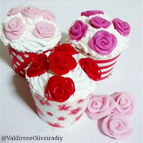 Saboro Cup Cake Decorado Com Pasta America E Chantily Artesanato