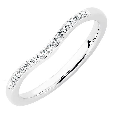 For a brilliant symbol of virtuous love, explore our exquisite collection of women's white gold wedding bands. Wedding Band with Diamonds in 18ct White Gold