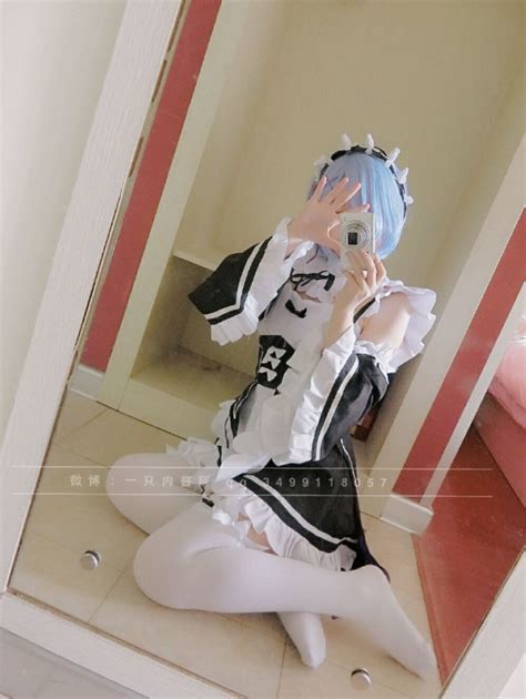 Beautiful Rem Ero Cosplay Has The Perfect Figure Sankaku Complex