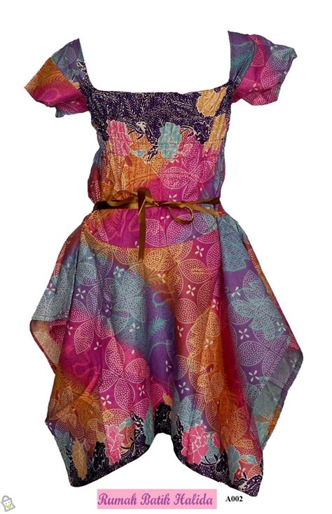 Dress batik yang memiliki belahan tinggi ini terlihat sangat indah dengan corak batik. Dress Batik Anak Asimetris IDR 80.000 | Anak, Tenun ikat