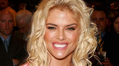 Anna Nicole Smith Documentarys Inside Look At Her Relationship With