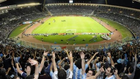 El partido entre ambas selecciones está programado para disputarse el próximo martes 8 de junio en el estadio metropolitano de barranquilla. Selección Argentina: Menores gratis al partido y ...