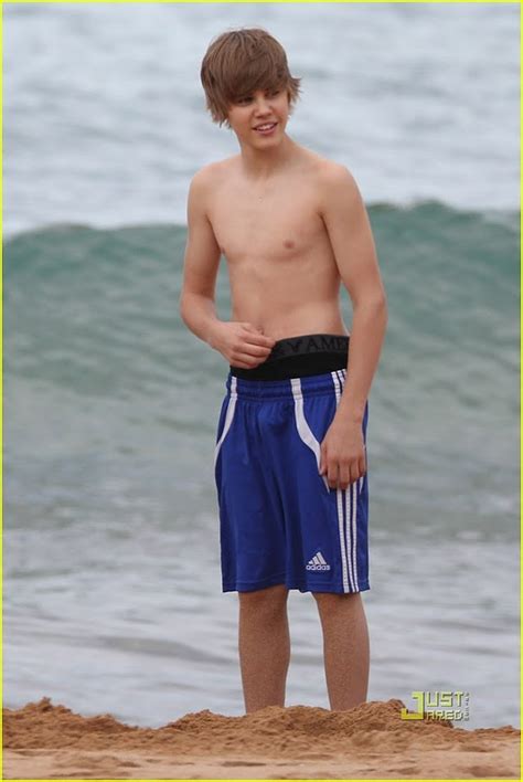 Om Om Justin Bieber Bulge Beach