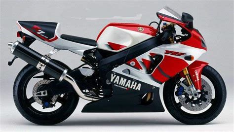 It was designed to compete in the superbike world championship and suzuka 8 hours endurance races. Yamaha YZF R7
