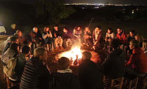 Séminaire à Marrakech Soirée Autour Dun Feu De Camp