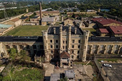 Ghost Themed Tours Begin At Old Joliet Prison Joliet Prison Prison