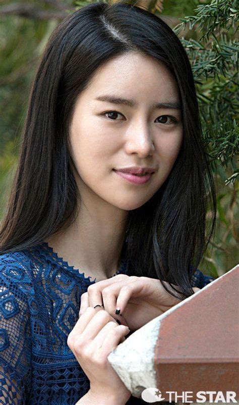 Lim ji yeon is an elegant flower for 'sure'. Lim Ji-yeon (임지연) - Picture en 2020