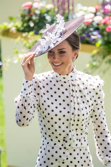 The Royal Ascot Fashion Looks We Love This Year Who What Wear