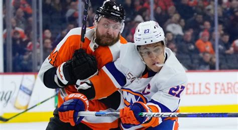 Nhl Roundup Flyers Snap 10 Game Losing Streak With Win Over Islanders