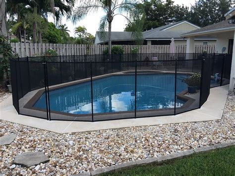 Best Above Ground Pool Privacy Fences In