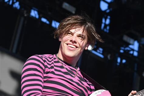 Yungblud Tickets Yungblud Tour 2023 And Concert Tickets Viagogo