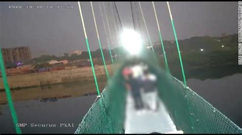 Gemist Video Shows Moment Of Deadly Bridge Collapse In India