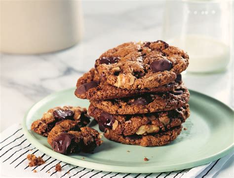 The Best Healthy Chocolate Chip Cookie Recipe Goop