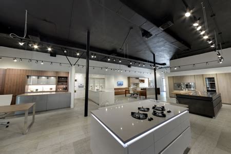 We provide custom kitchen cabinets in miami, and all over the country as one of the nation's most preeminent kitchen and bath remodeling companies. Modern Kitchens Showroom Miami