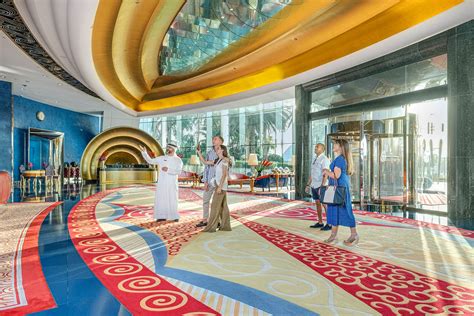 Внутри Burj Al Arab Экскурсия по роскошному отелю Visit Dubai