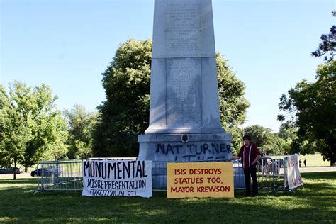 Both Sides Hold Another Round Of Debate At Confederate Monument In