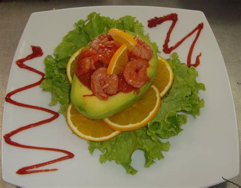 Con estas 5 cremas fáciles para canapés conseguirás vestir tu mesa de entrantes de fiesta, sorprender a tus comensales y sin tener dificultad para preparar. Tecnico Cocina El Colegio 2011: Taller de Entradas Frias
