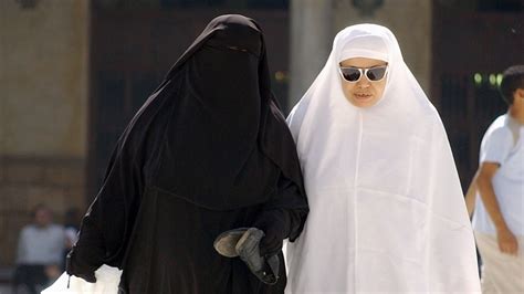 Egypts Cairo University Has Banned Teachers From Wearing Full Face Veil Sparking Complaints