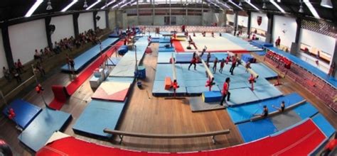 O arco é o aparelho utilizado na apresentação de saltos e pivots, por exemplo. Ginástica artística do Flamengo recebe 14 novos aparelhos
