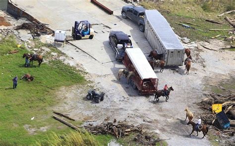 Isaacs Floods Threat Of Lock Failure North Of New Orleans Spurs