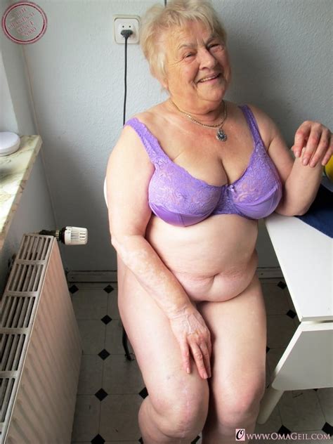 Granny anal porn photos Filles nues et photos érotiques