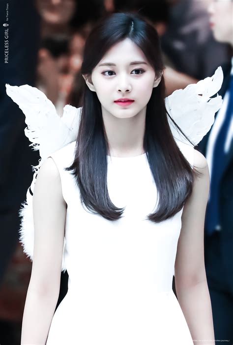 Heres Why Koreans Instantly Fell In Love With Twices Tzuyu When She