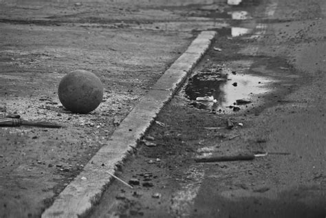 Juega un partido con los niños de su barrio. "He perdido mi pelota" | Jóvenes de San José