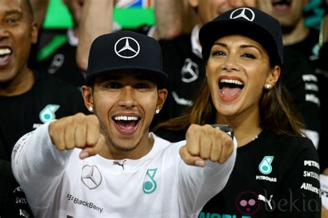 Lewis Hamilton Y Nicole Scherzinger Celebrando El Mundial De Fórmula