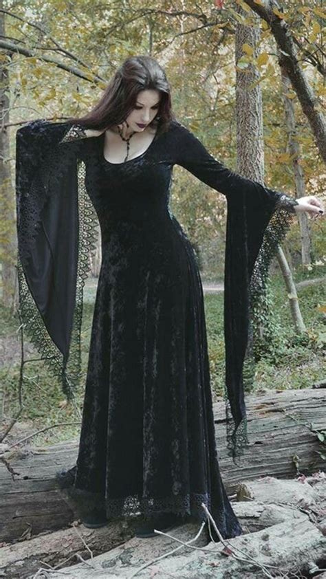 Pin By Elvin Rooster On Victorian Gothic Gothic Dress Gothic Outfits Gothic Wedding Dress