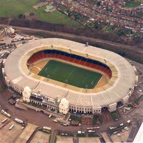 Empire way, london, ha9 0ws* telephone: Picture of Wembley Stadium, London (Old)