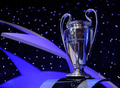 Liverpool, manchester city and chelsea have all secured their spot in the draw, though manchester united will be playing in the europa league after being pipped to the. Champions League draw, a round of 16 2021: Bayern 22% ...