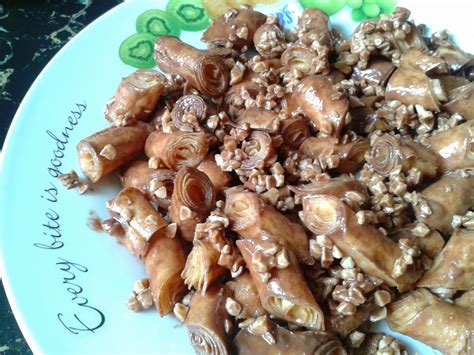 Resepi biskut untuk rujukan anda yang ingin membuat kuih raya sendiri. me,family and kehidupan: POPIA NESTUM DUA VERSI
