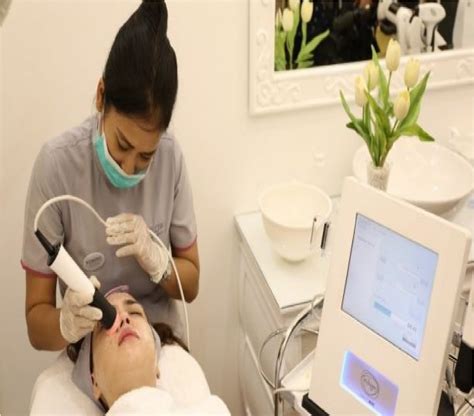 Pilihan Perawatan Wajah Di Klinik Kecantikan Agar Kulit Jadi Lebih Glowing Ekles Clinic