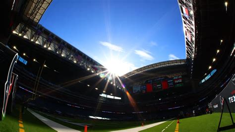 For The First Time In Six Years The Roof Will Be Open For A Texans
