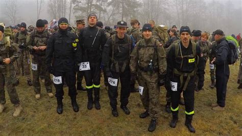 Nasi strażacy w ekstremalnym maratonie komandosa