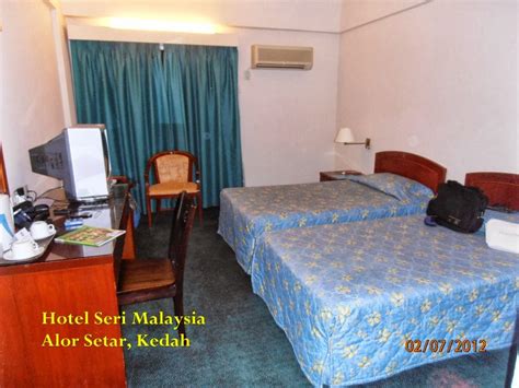 Jos olet kiinnostunut tutustumaan suosittuihin maamerkkeihin vieraillessasi alor setarilla, hotel seri malaysia alor setar sijaitsee lyhyen kävelymatkan päässä näistä maamerkeistä. Hj. Zulheimy Ma'amor: 2012 - STAR PARADE ALOR SETAR