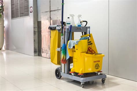 Amandas Commercial Cleaning And Janitorial Serivce