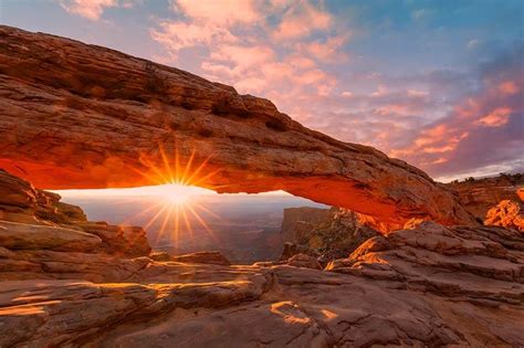 How To Visit Mesa Arch Best Hike In Canyonlands Np Info And Tips