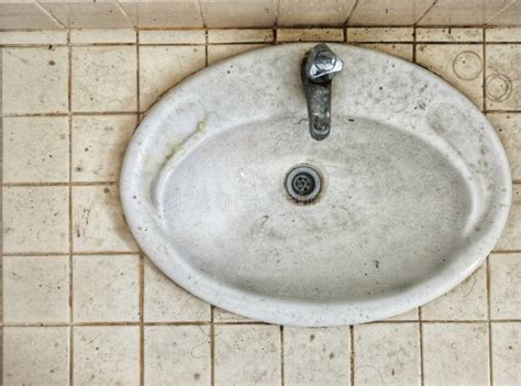 Dirty Sink Clean Stock Photo Image Of Washbasin Rain 111686028