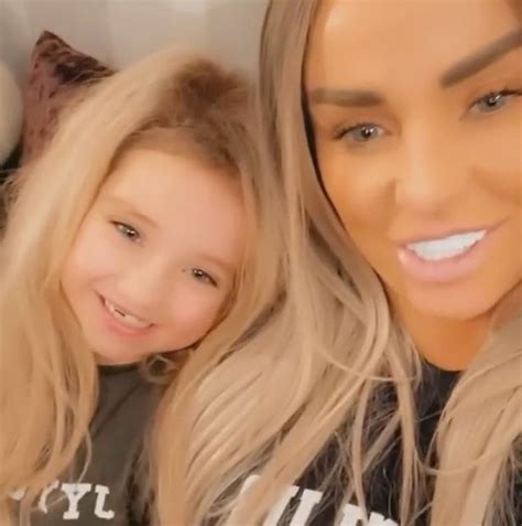 Katie Prices Daughter Bunny Dons Long Blonde Wig To Look Like Mummy