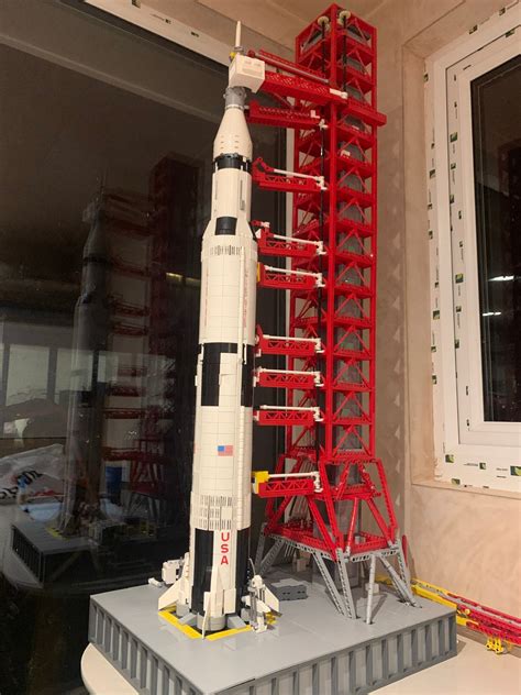 We Bought A Knockoff Lego Launchpad Kit From China For Our Saturn V