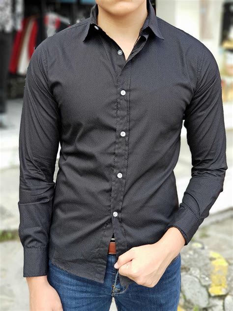 Https://wstravely.com/outfit/outfit Camisa Negra Hombre