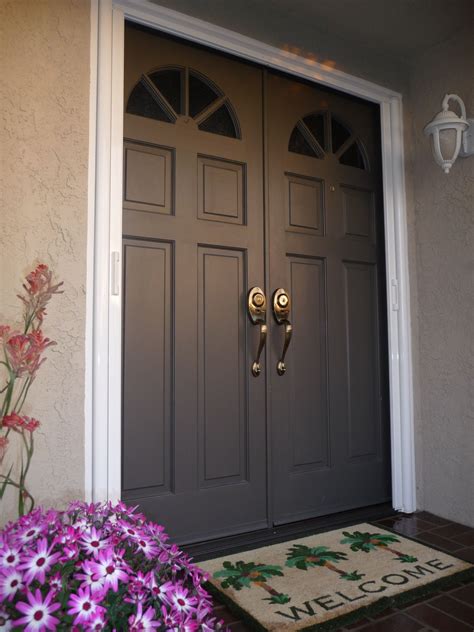 Pella's modern and contemporary entry doors feature the most popular features of modern design. doors for homes | Double doors exterior, Exterior entry ...