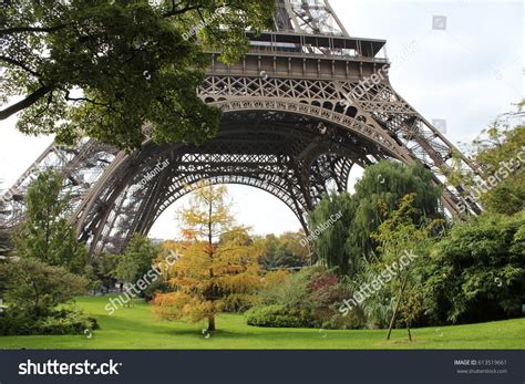 Eiffel Tower Park Stock Photo 613519661 Shutterstock