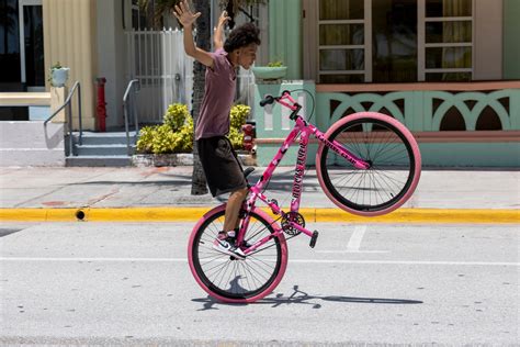 Pink Camo Blocks Flyer Giveaway Se Bikes Europe